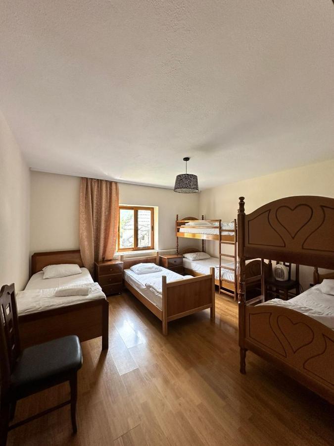 Hostel Valbona Exteriör bild
