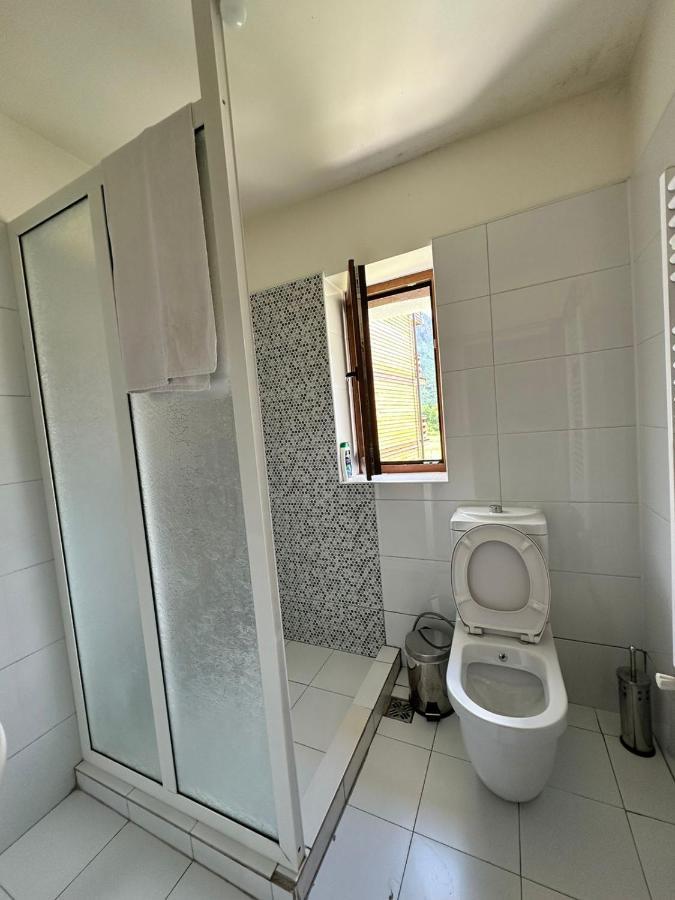 Hostel Valbona Exteriör bild