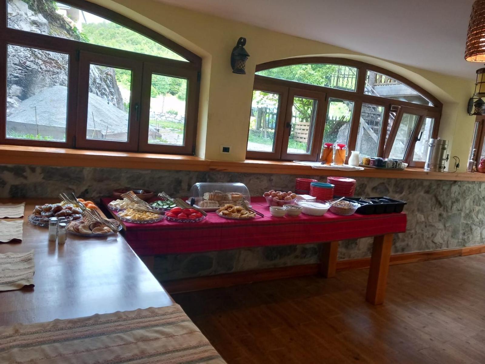 Hostel Valbona Exteriör bild